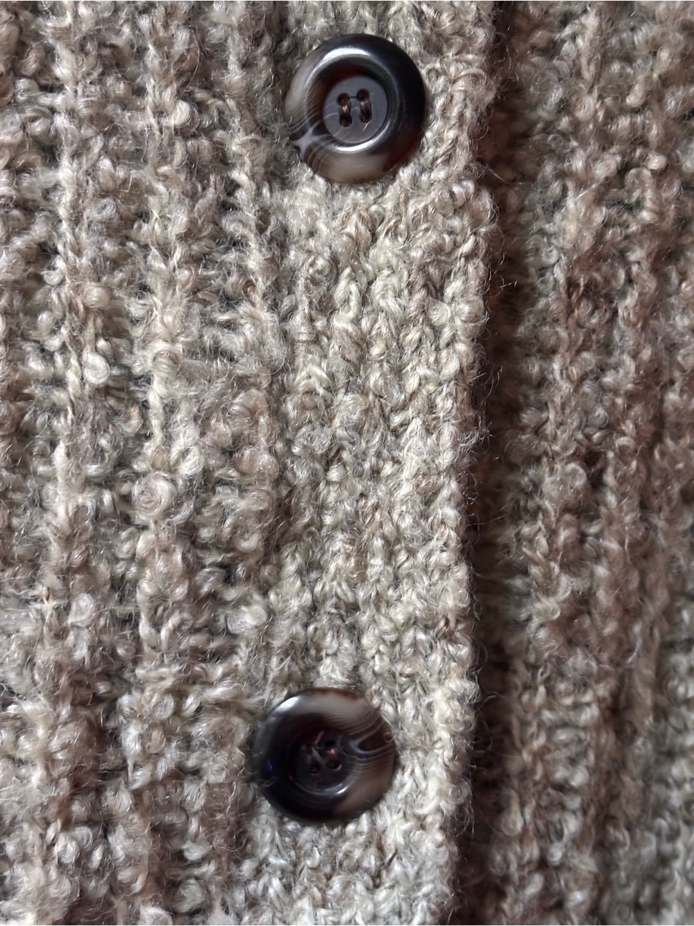 Cozy Vintage Women's Beige 100% Wool Chunky Bouclé Button-Up Cardigan Sweater - Picture 7 of 14